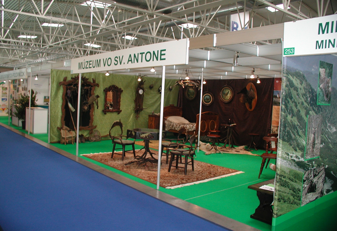  POĽOVNÍCTVO A PRÍRODA Bratislava 2011