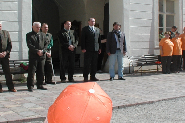  Čo šepká les 2014