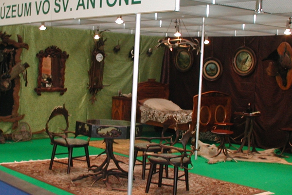  POĽOVNÍCTVO A PRÍRODA Bratislava 2011